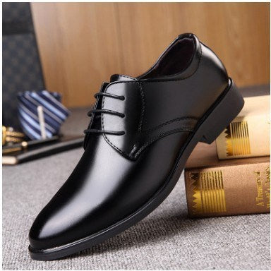 Zapatos negros con punta puntiaguda para hombre