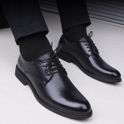 Zapatos negros con punta puntiaguda para hombre